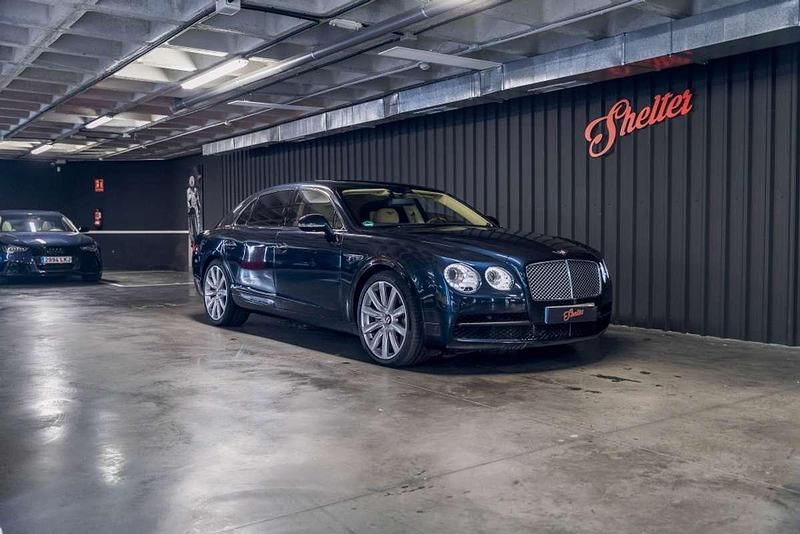 Usado Bentley Flying Spur Mulliner 625 CV (459 kW) 2014 Azul Berlina
