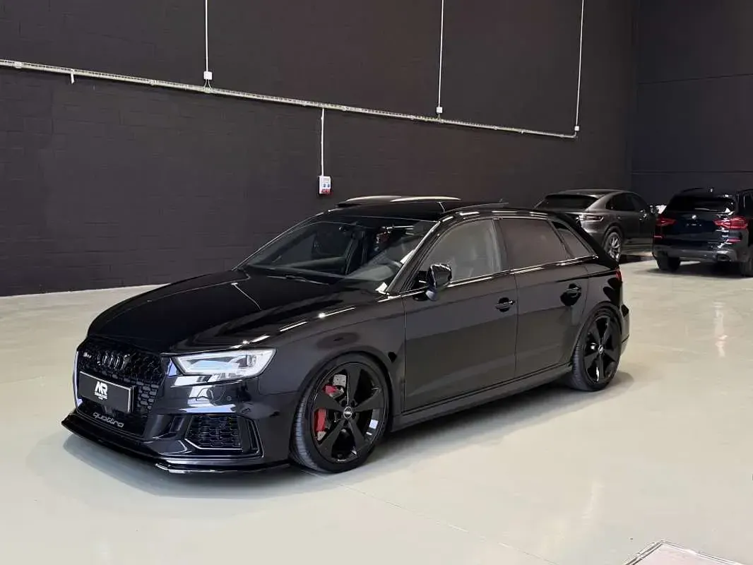 Usado Audi RS3 Sportback Premium 400 CV (294 kW) 2019 Negro Utilitario