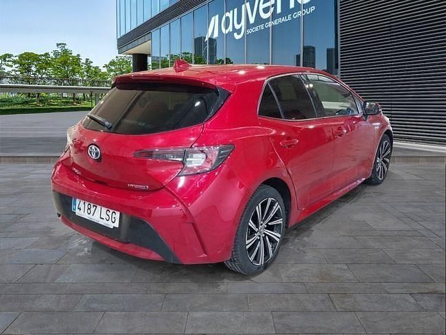 Usado Toyota Corolla Style 122 CV (89 kW) 2021 Rojo Berlina