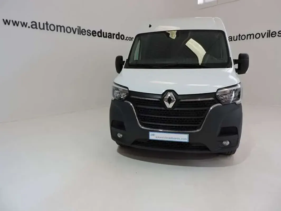 Usado Renault Master R.S. 145 CV (106 kW) 2023 Blanco Monovolumen