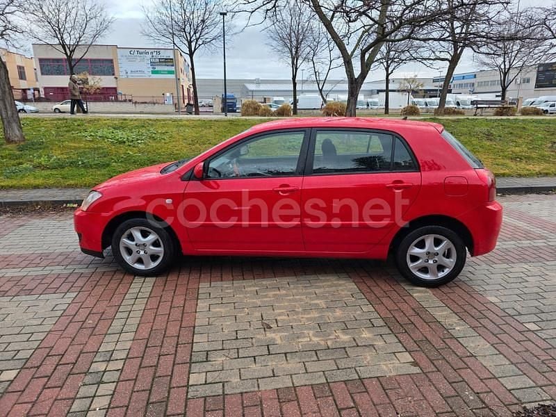 Usado Toyota Corolla Sol 116 CV (85 kW) 2007 Rojo Berlina