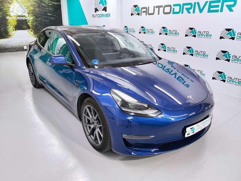 Azul Usado 2022 Tesla Model 3 Berlina | 29.900 € (Precio justo) - Imagen 1/4