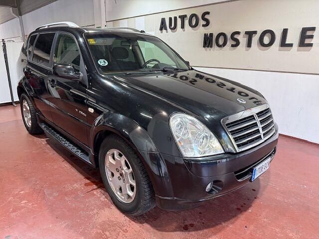 Negro Usado 2008 Ssangyong (KGM) Rexton Limited SUV | 5995 € - Imagen 1/4