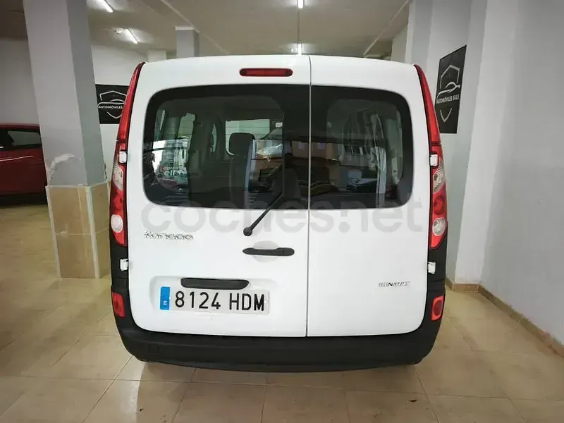 Usado Renault Kangoo 70 CV (51 kW) 2011 Blanco Monovolumen