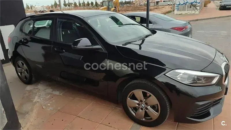 Usado BMW 116 116 CV (85 kW) 2020 Negro Utilitario