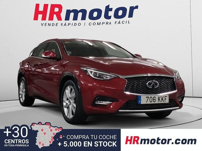 Rojo Usado 2018 Infiniti Q30 Premium Berlina | 15.790 € (Precio justo) - Imagen 1/4