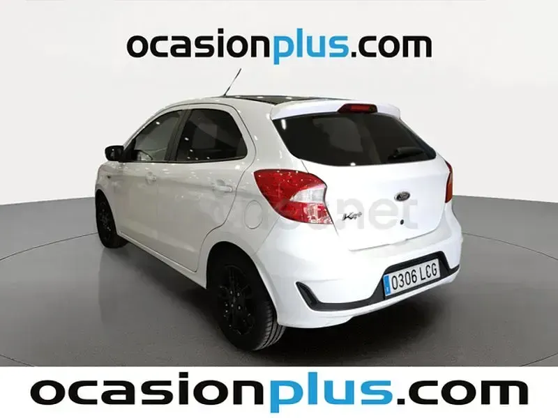 Usado Ford Ka Plus 85 CV (62 kW) 2019 Blanco Utilitario