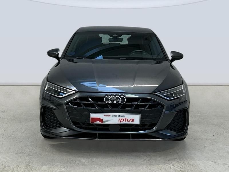 Usado Audi A3 S-Line 204 CV (150 kW) 2025 Gris