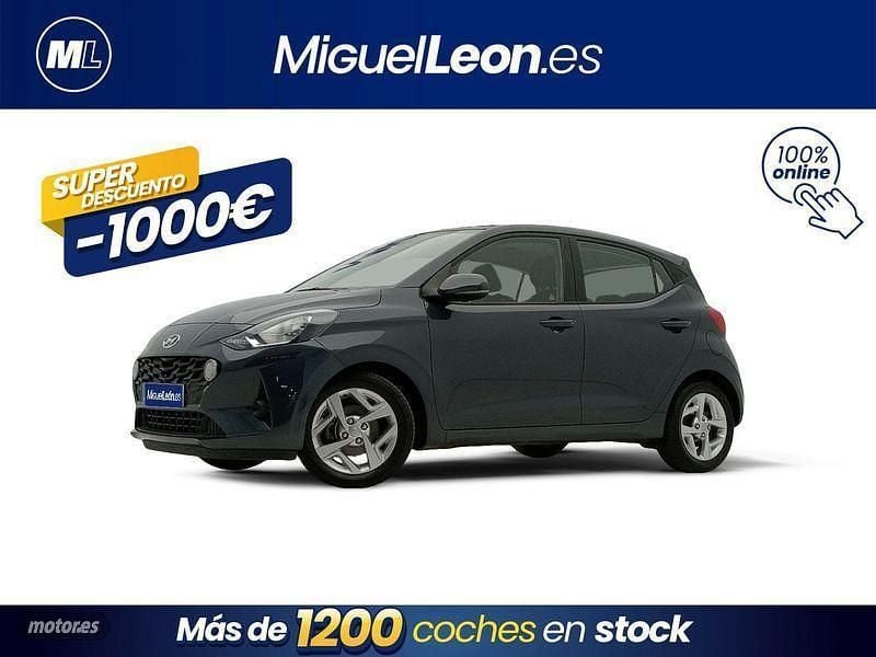 Gris Usado 2023 Hyundai i10 Utilitario | 11.985 € (Precio justo) - Imagen 1/3
