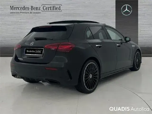 Nuevo Mercedes A200 Edition 150 CV (110 kW) 2027 Negro cosmos
