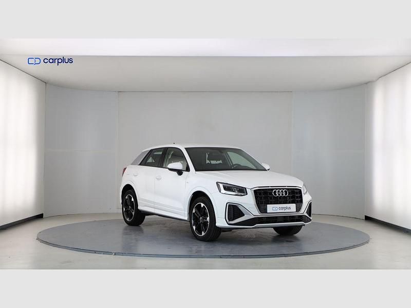 Usado Audi Q2 S-Line 150 CV (110 kW) 2022 Blanco ibis SUV
