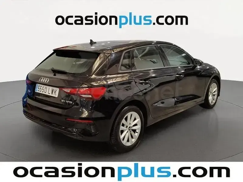 Usado Audi A3 110 CV (80 kW) 2022 Negro Berlina