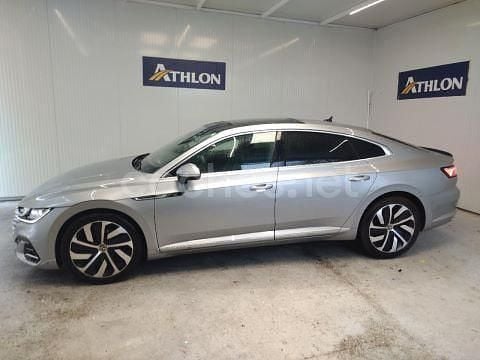 Usado VW Arteon R-line 200 CV (147 kW) 2021 Gris / plata Berlina