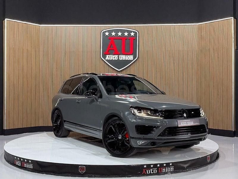 Usado VW Touareg 262 CV (192 kW) 2017 Gris / plata SUV