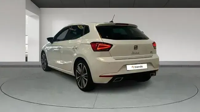 Usado Seat Ibiza FR 150 CV (110 kW) 2024 Blanco Utilitario