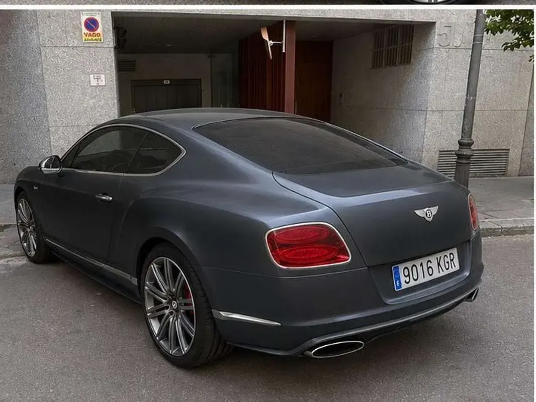 Usado Bentley Continental 635 CV (467 kW) 2015 Gris Coupe