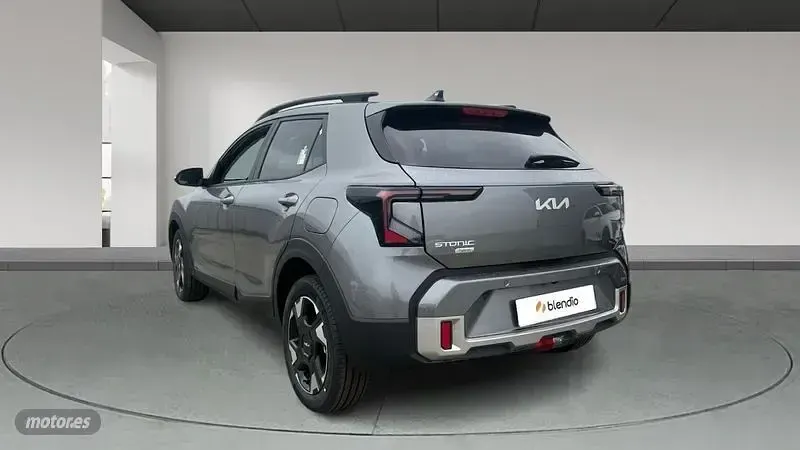 Nuevo Kia Stonic 115 CV (84 kW) 2026 Gris SUV