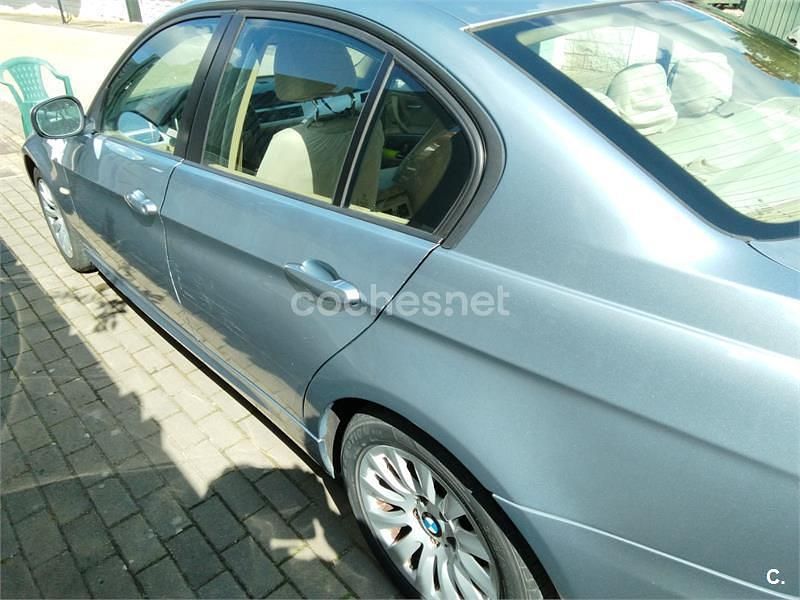 Usado BMW 320 177 CV (130 kW) 2009 Azul Berlina