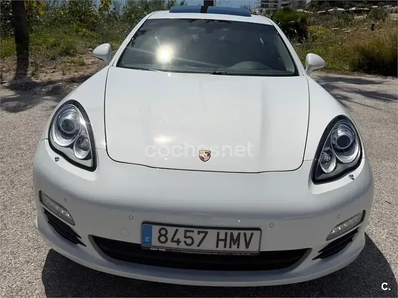 Usado Porsche Panamera Platinum Edition 250 CV (183 kW) 2012 Blanco Utilitario