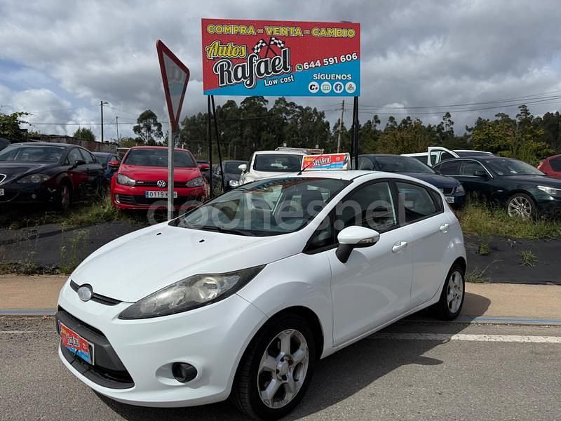 Blanco Usado 2010 Ford Fiesta Trend Utilitario | 3600 € - Imagen 1/4