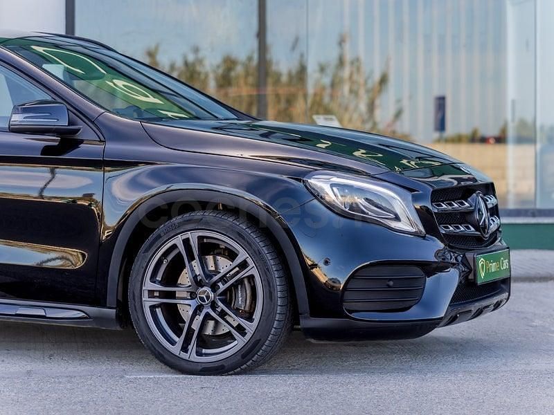 Usado Mercedes GLA220 AMG line 177 CV (130 kW) 2017 Negro SUV