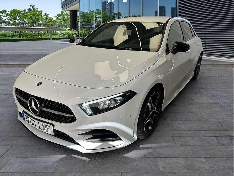 Blanco Usado 2021 Mercedes A200 Utilitario | 28.500 € (Precio justo) - Imagen 1/4