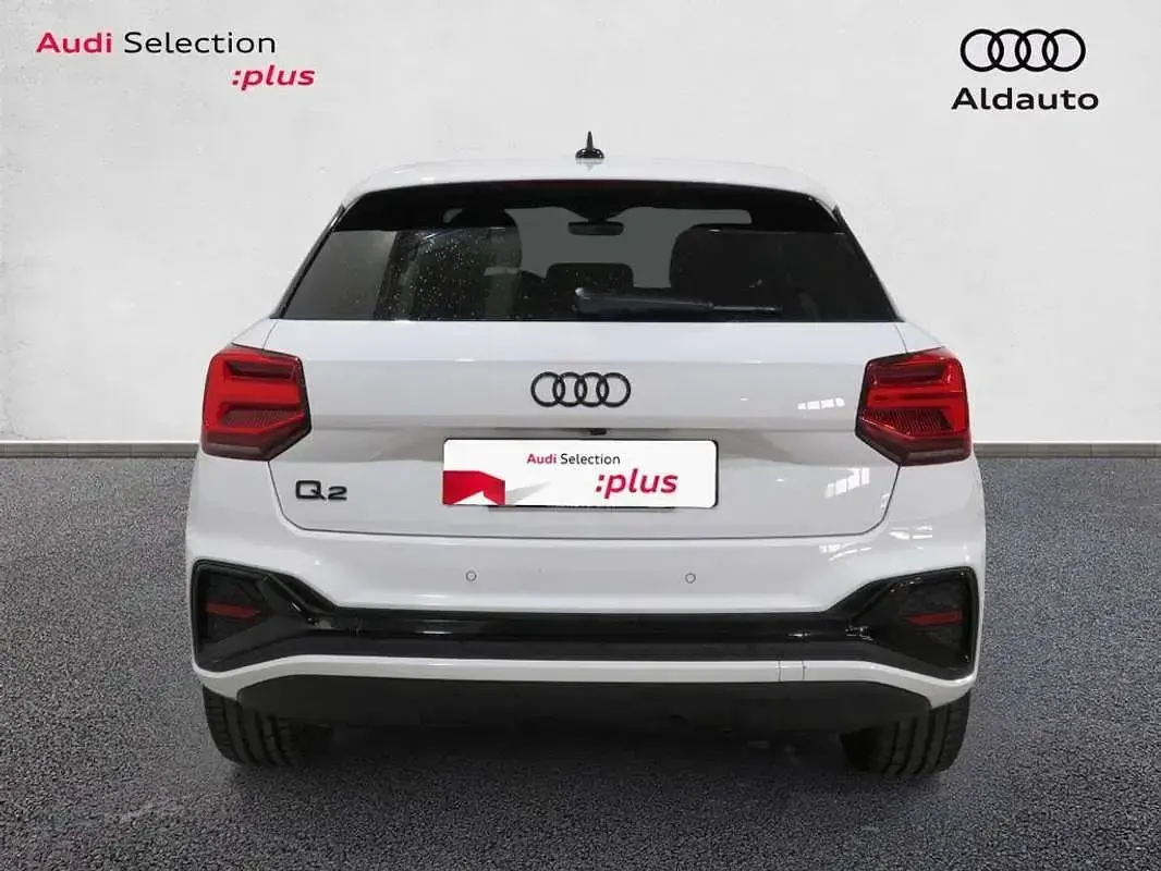 Usado Audi Q2 150 CV (110 kW) 2024 Blanco SUV
