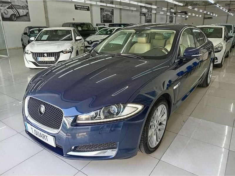 Usado Jaguar XF Luxury 275 CV (202 kW) 2013 Azul Berlina
