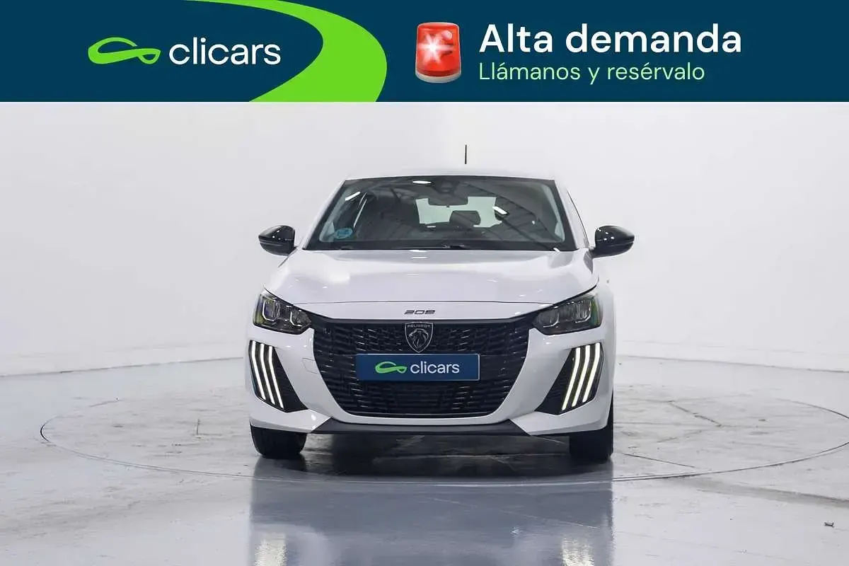 Usado Peugeot 208 Style 102 CV (75 kW) 2025 Blanco Utilitario