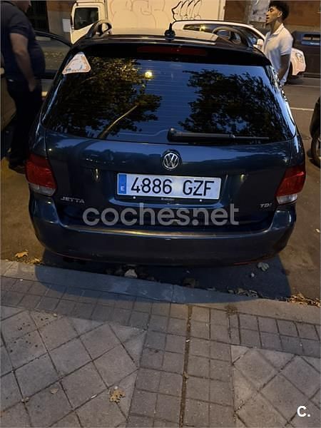 Gris / plata Usado 2010 VW Jetta Edition Berlina | 5500 € (Super precio) - Imagen 1/4