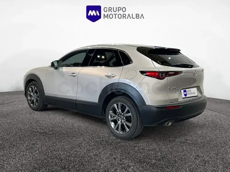 Usado Mazda CX-30 Exclusive-Line 186 CV (136 kW) 2025 Gris / plata SUV