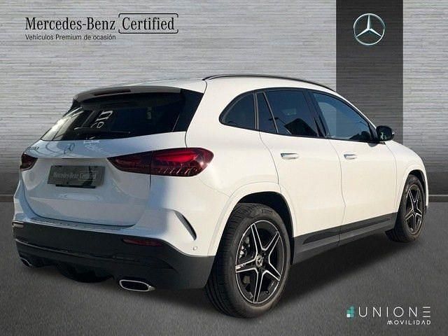 Usado Mercedes GLA200 AMG line 150 CV (110 kW) 2026 Blanco polar SUV