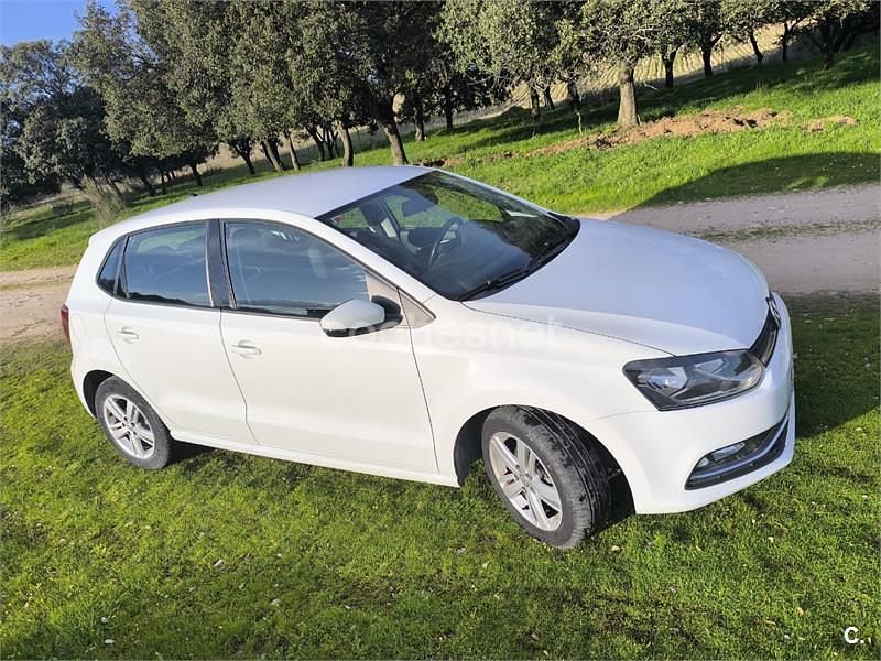 Usado VW Polo 75 CV (55 kW) 2014 Blanco Berlina