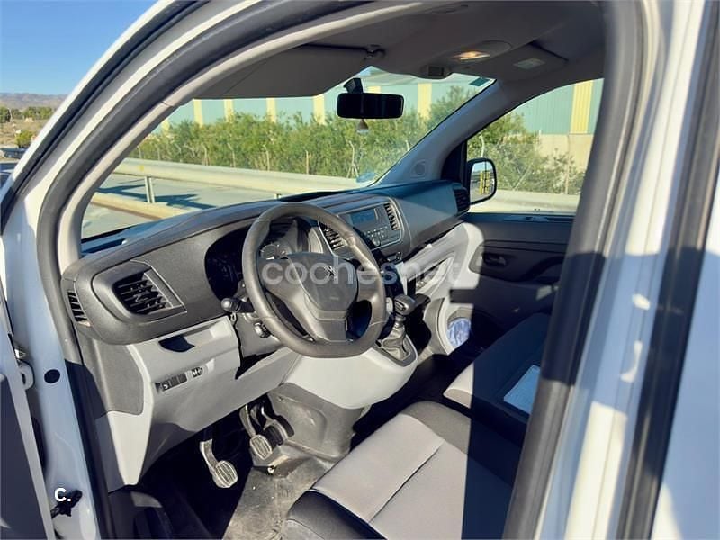 Usado Peugeot Traveller Active 120 CV (88 kW) 2018 Blanco Monovolumen