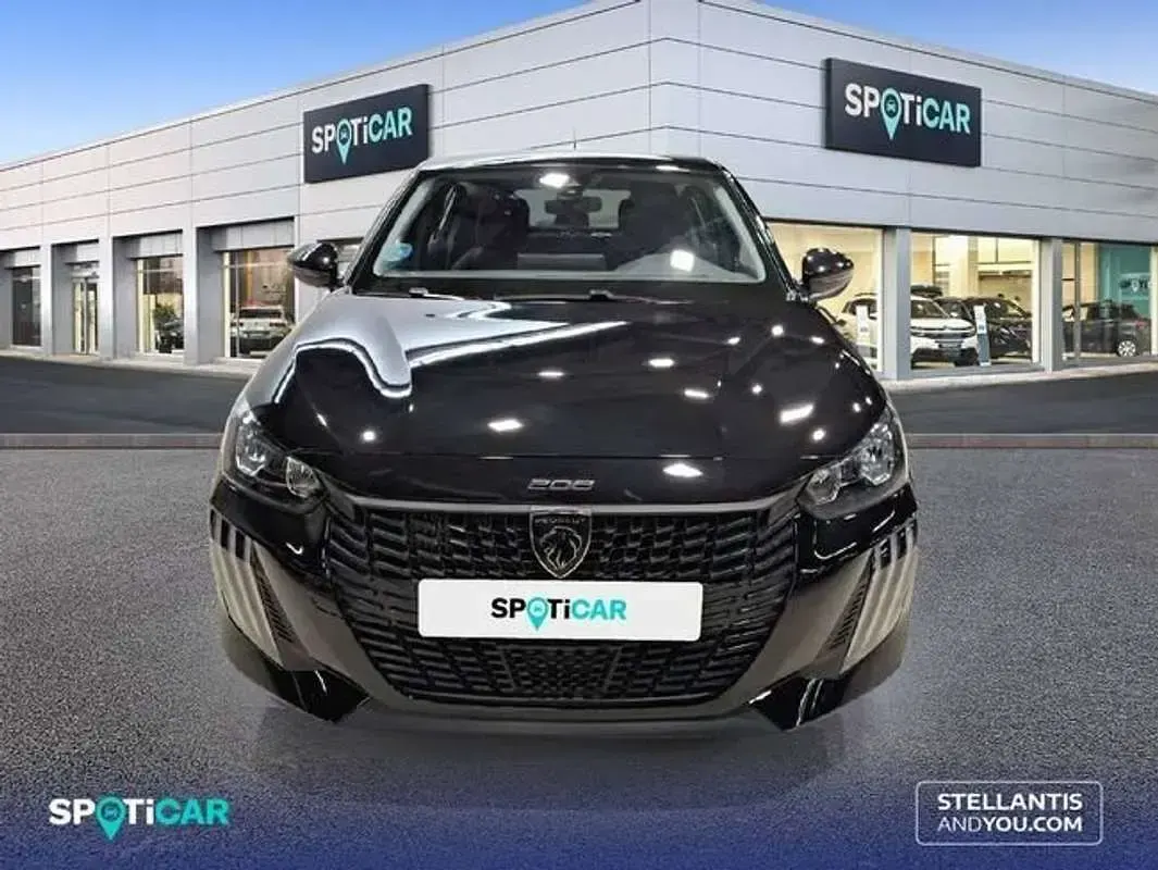 Usado Peugeot 208 Style 110 CV (80 kW) 2025 Negro Utilitario