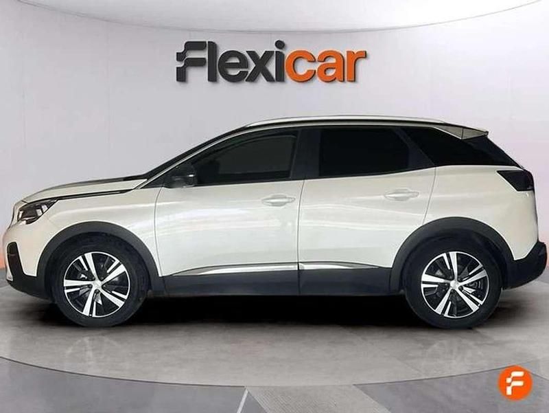 Usado Peugeot 3008 Allure 131 CV (96 kW) 2020 Blanco SUV