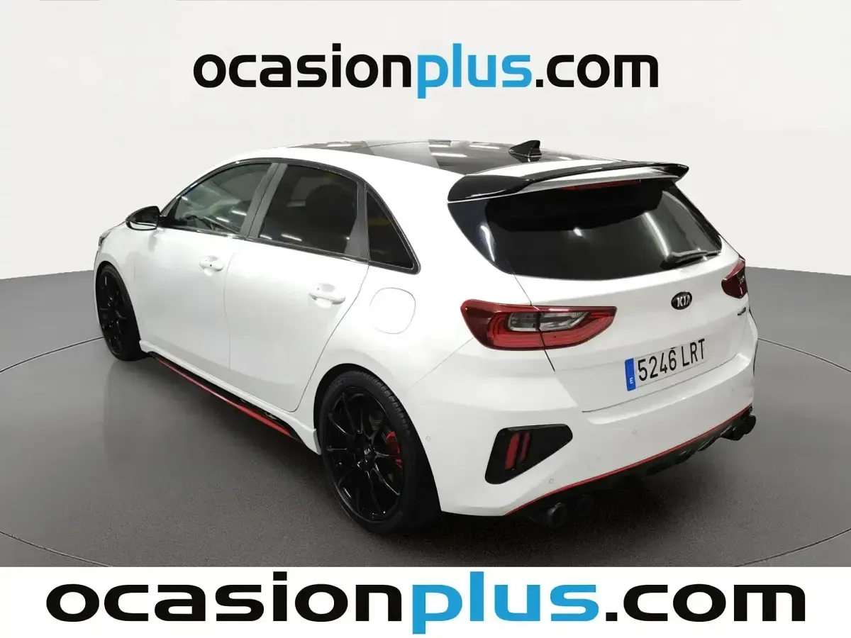 Usado Kia Ceed GT GT-Line 160 CV (117 kW) 2021 Blanco Berlina