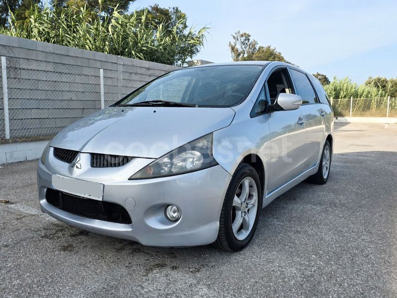 Usado Mitsubishi Grandis Instyle 136 CV (100 kW) 2006 Gris / plata Monovolumen