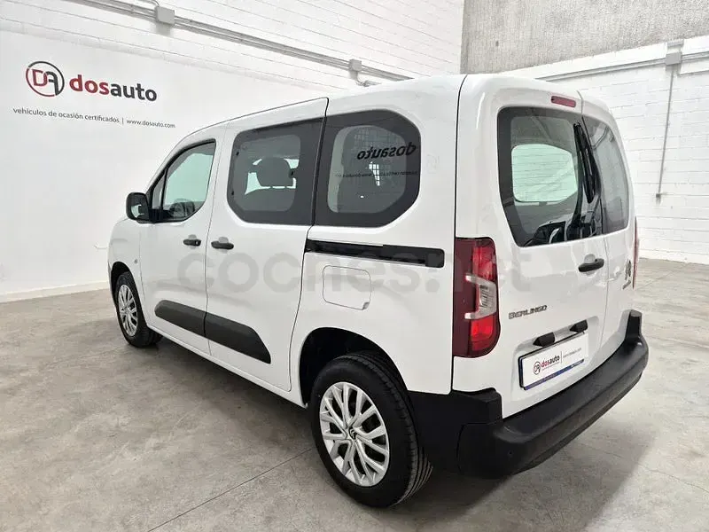 Usado Citroën Berlingo Business Class 102 CV (75 kW) 2023 Blanco Monovolumen