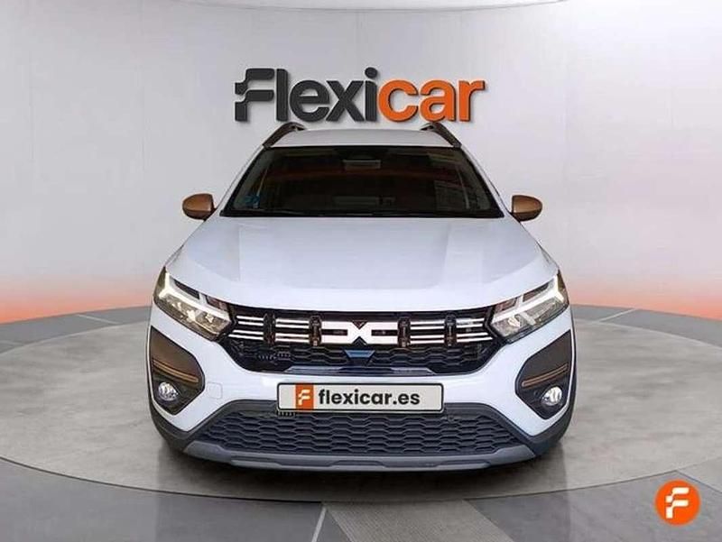 Usado Dacia Jogger Expression 110 CV (80 kW) 2025 Blanco Monovolumen