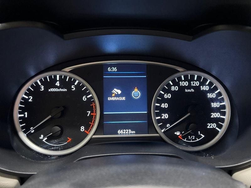 Usado Nissan Micra Tekna 117 CV (86 kW) 2020 Azul Berlina