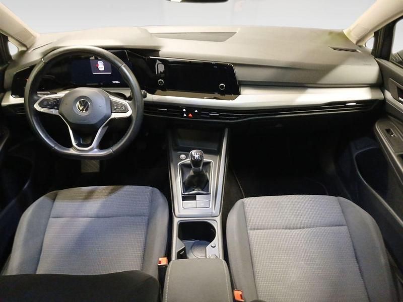 Usado VW Golf VIII 116 CV (85 kW) 2022 Gris Utilitario