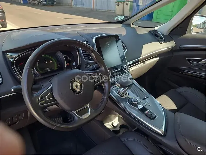 Usado Renault Espace Zen 160 CV (117 kW) 2016 Negro Monovolumen