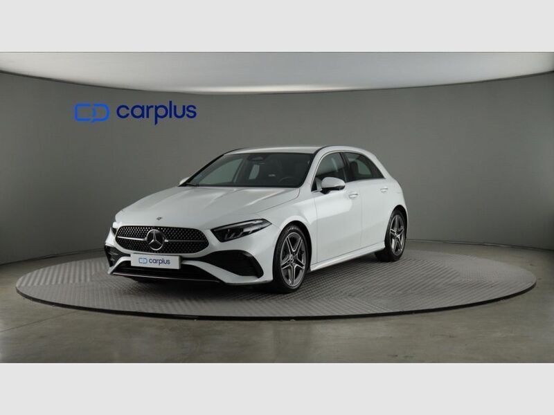 Blanco digital metalizado Usado 2024 Mercedes A200 Utilitario | 33.990 € (Un poco caro) - Imagen 1/4