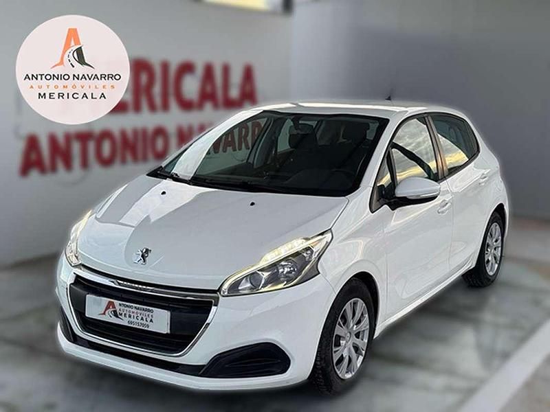 Usado Peugeot 208 Active 102 CV (75 kW) 2019 Blanco Utilitario