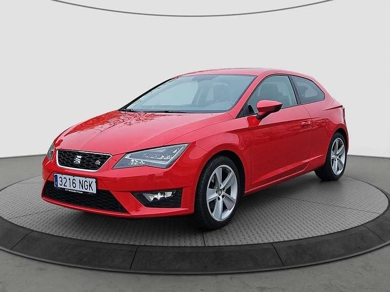 Usado Seat Leon ST FR 140 CV (102 kW) 2013 Rojo Familiar