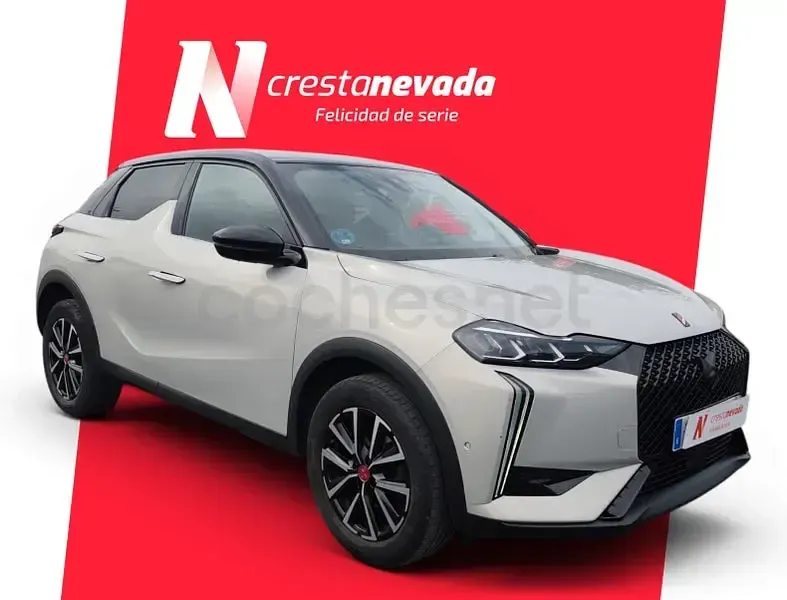Usado DS Automobiles DS3 Crossback Performance 130 CV (95 kW) 2023 Gris / plata SUV