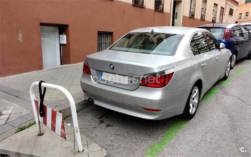 Usado BMW 525 Exclusive 163 CV (119 kW) 2005 Gris / plata Berlina