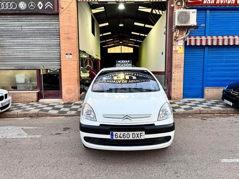 Usado Citroën Xsara Picasso 110 CV (80 kW) 2006 Blanco Monovolumen