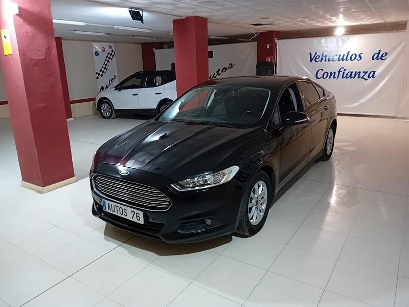 Usado Ford Mondeo Business Edition 120 CV (88 kW) 2018 Negro